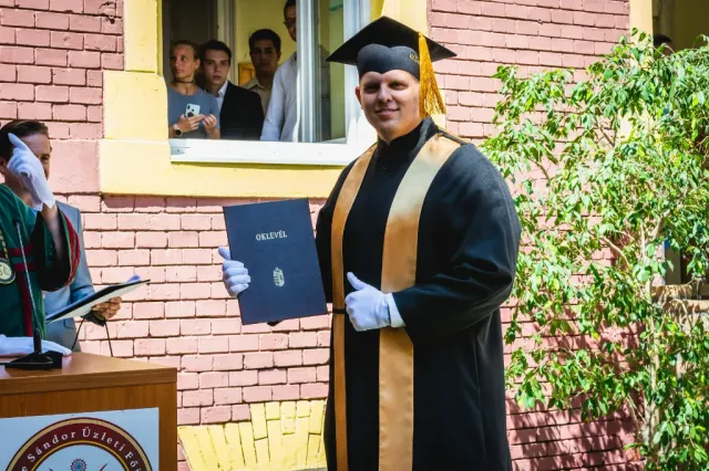 Diplomaoszt&oacute; 2019