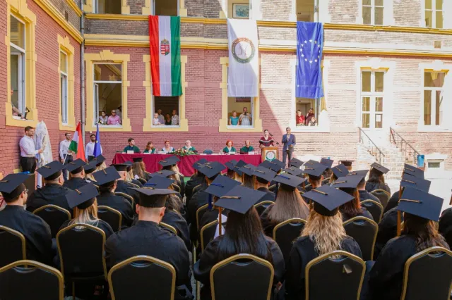 Diplomaoszt&oacute; 2024