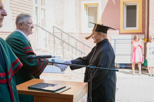 Diplomaoszt&oacute; 2024