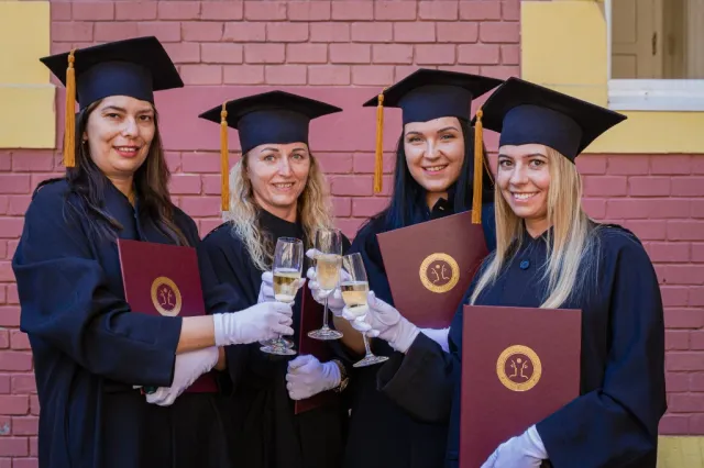 Diplomaoszt&oacute; 2024